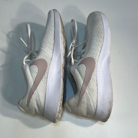 Nike athletic sneakers‎ - Picture 7 of 9